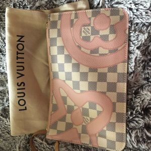 Authentic Louis Vuitton pouchette